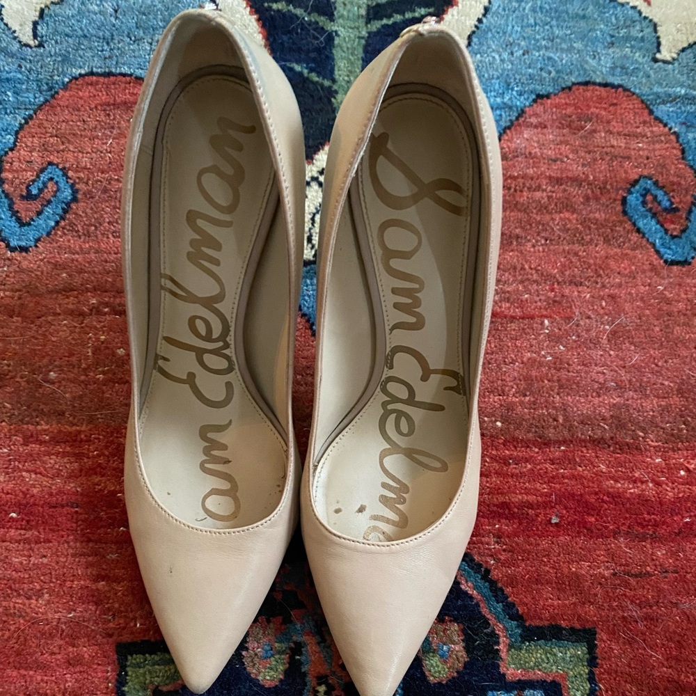 Nude hazel Sam Edelman